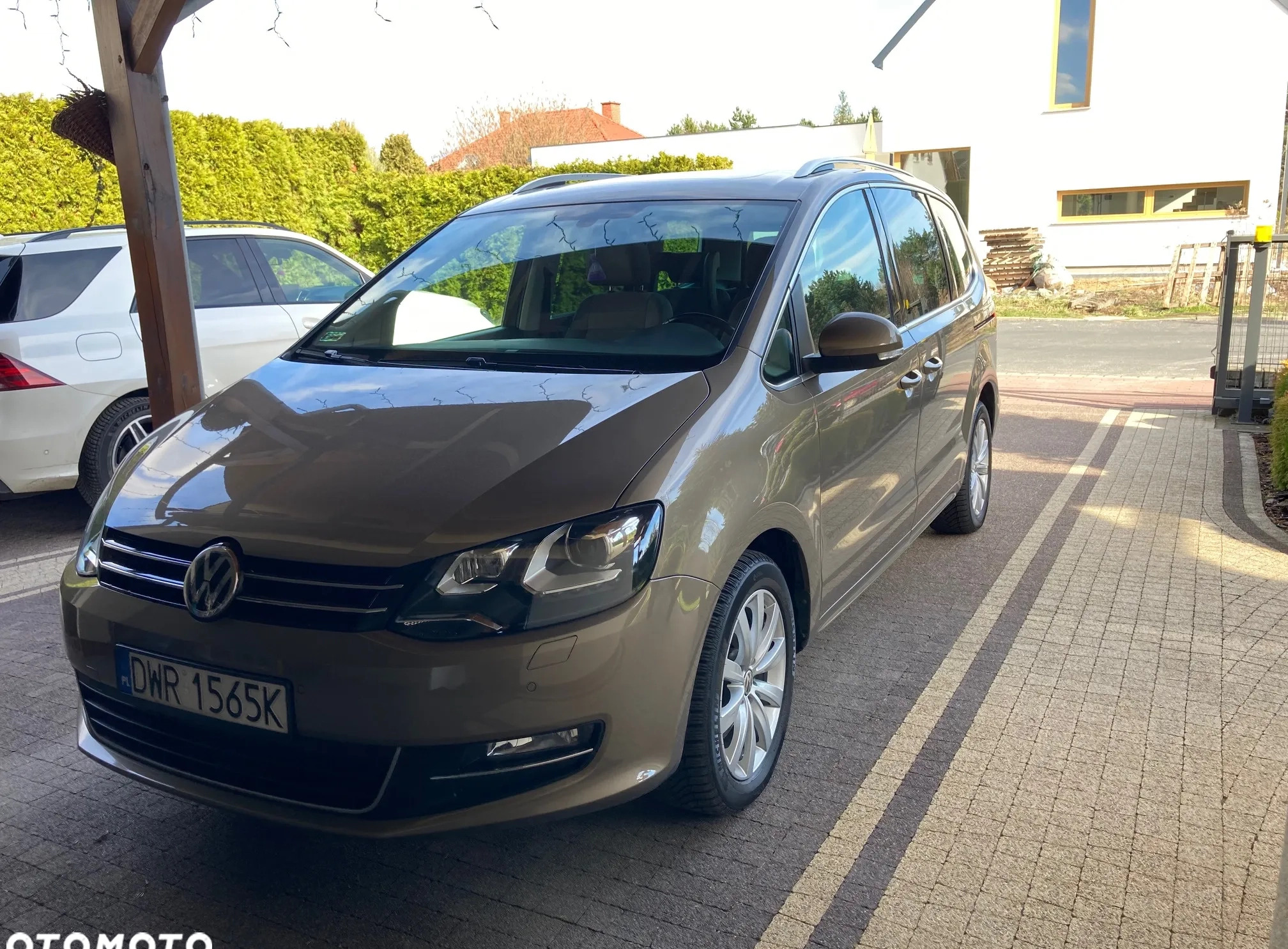 Volkswagen Sharan cena 99900 przebieg: 116000, rok produkcji 2016 z Wrocław małe 326